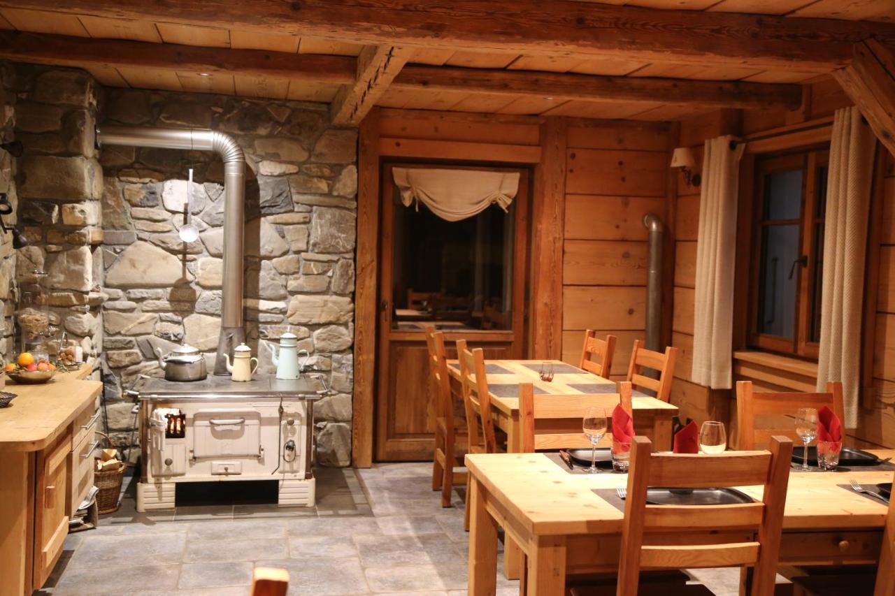 Chez La Fine Bed and Breakfast Les Gets Buitenkant foto