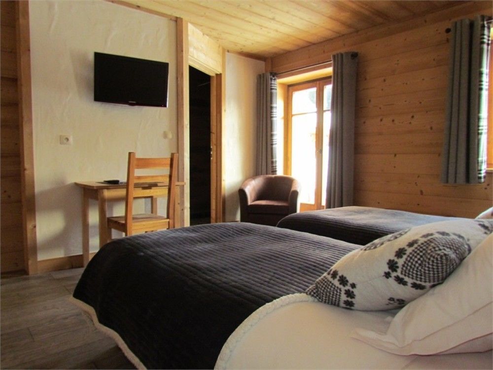 Chez La Fine Bed and Breakfast Les Gets Buitenkant foto