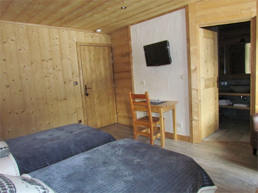 Chez La Fine Bed and Breakfast Les Gets Buitenkant foto
